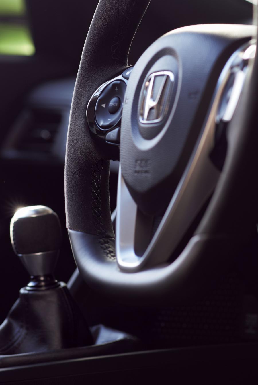 Детали интерьера Honda S660 &alpha; 2020 года  (фото 2 из 7)